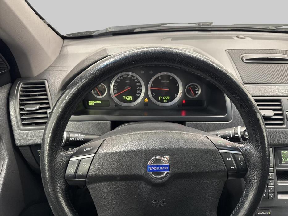 VOLVO XC90 2010