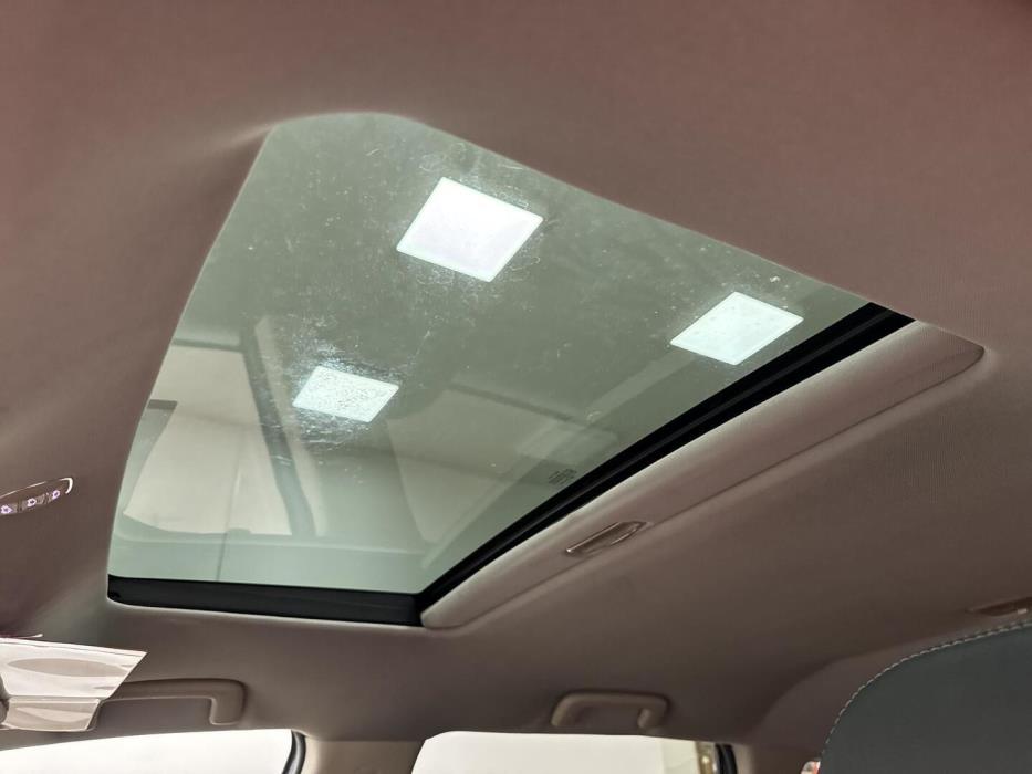 MITSUBISHI Outlander PHEV 2015