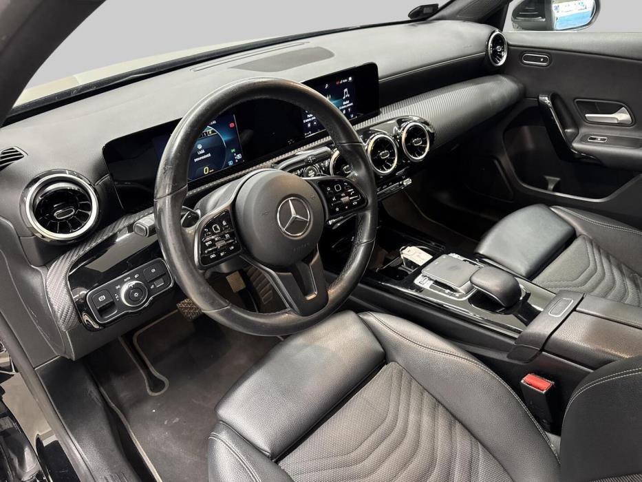 MERCEDES-BENZ A 2019
