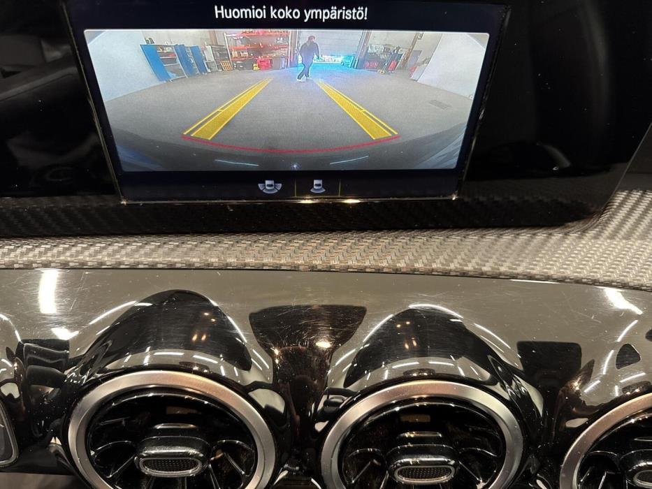 MERCEDES-BENZ A 2019