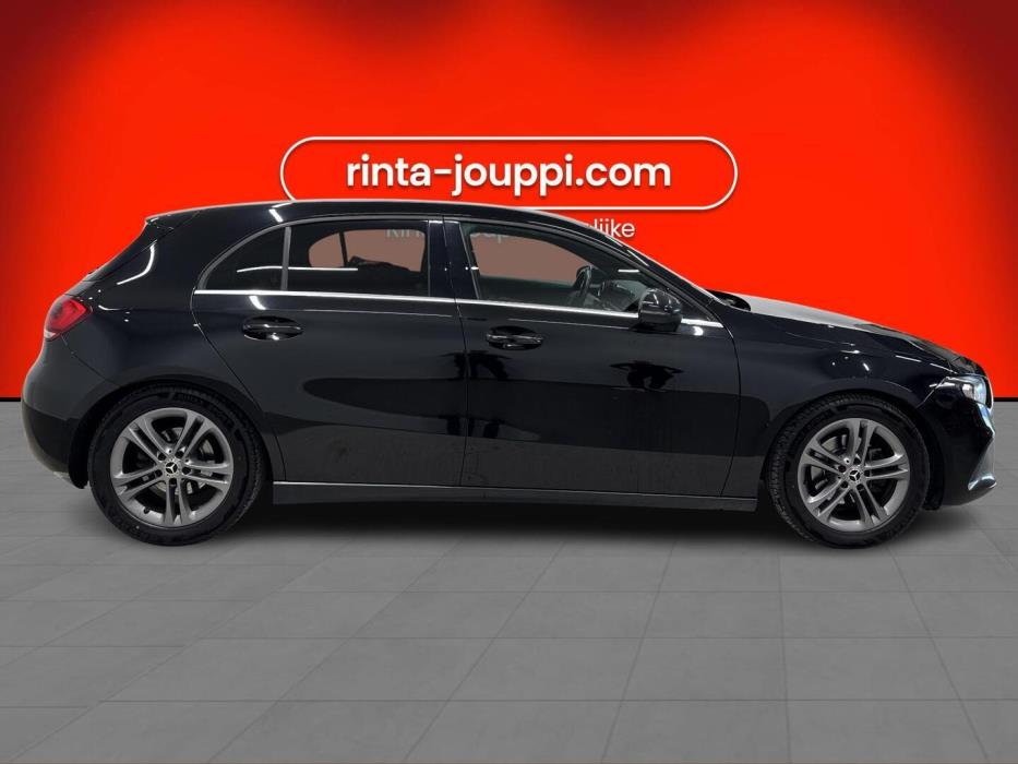 MERCEDES-BENZ A 2019