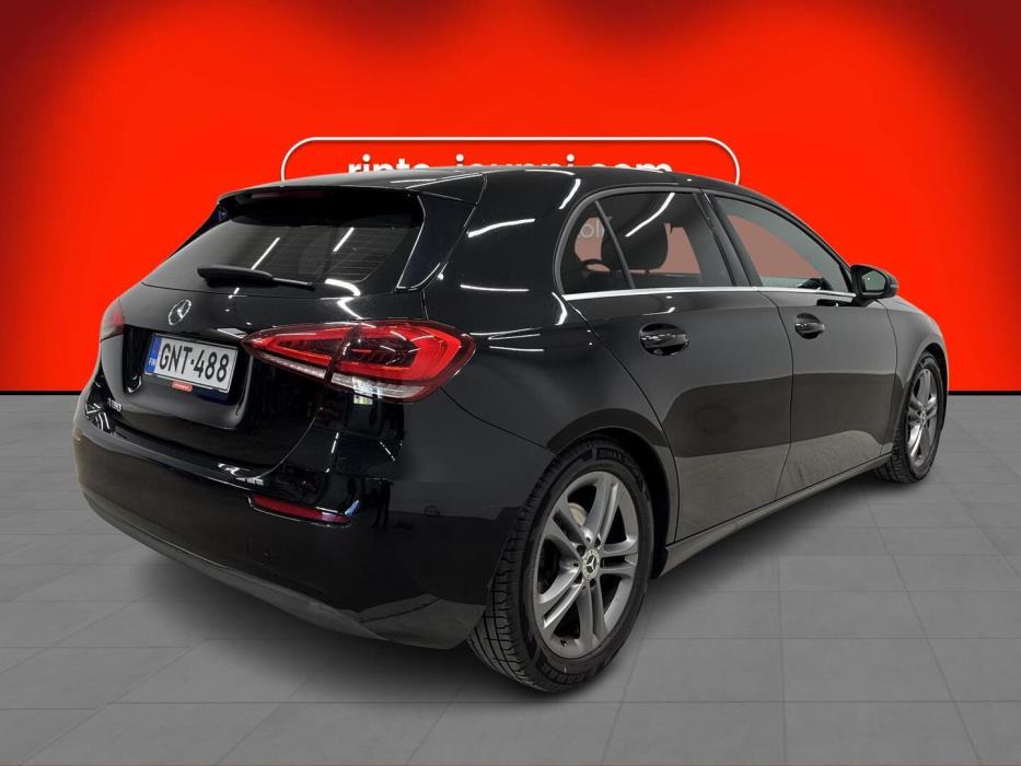 MERCEDES-BENZ A 2019