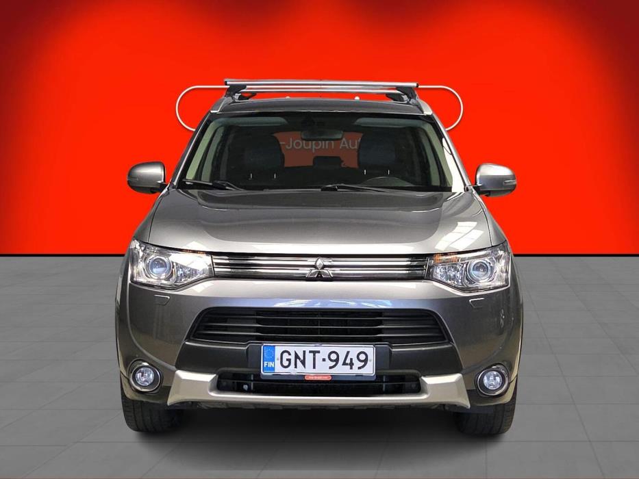 MITSUBISHI Outlander PHEV 2015