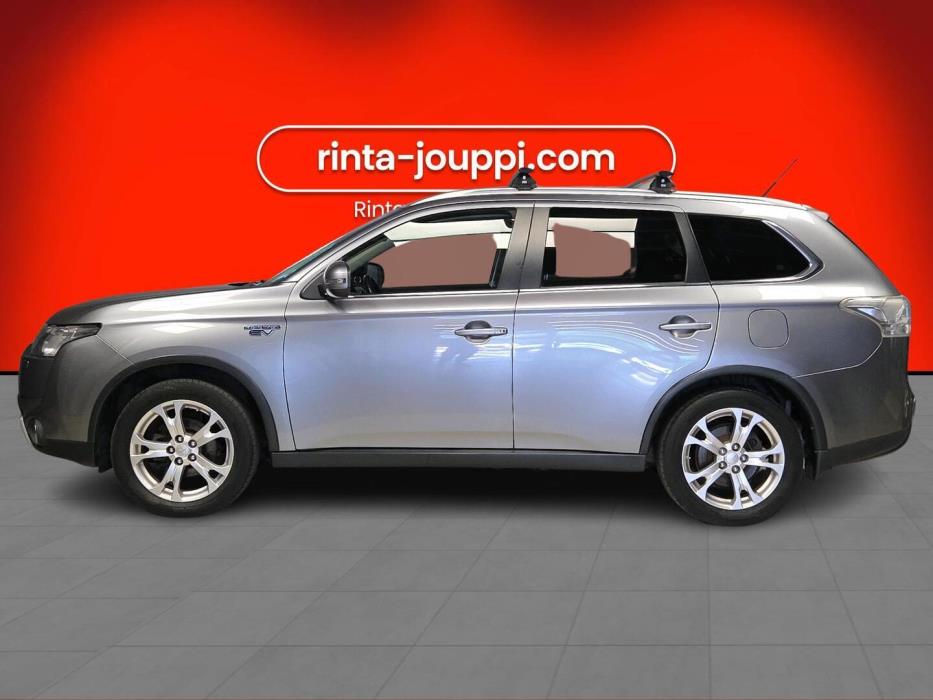 MITSUBISHI Outlander PHEV 2015