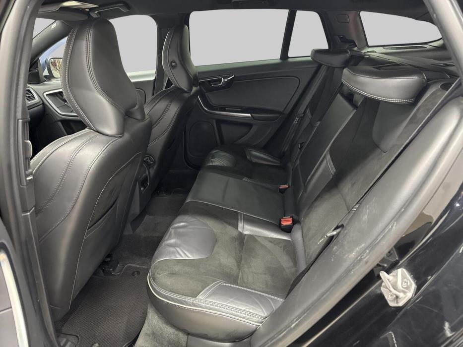 VOLVO V60 2014