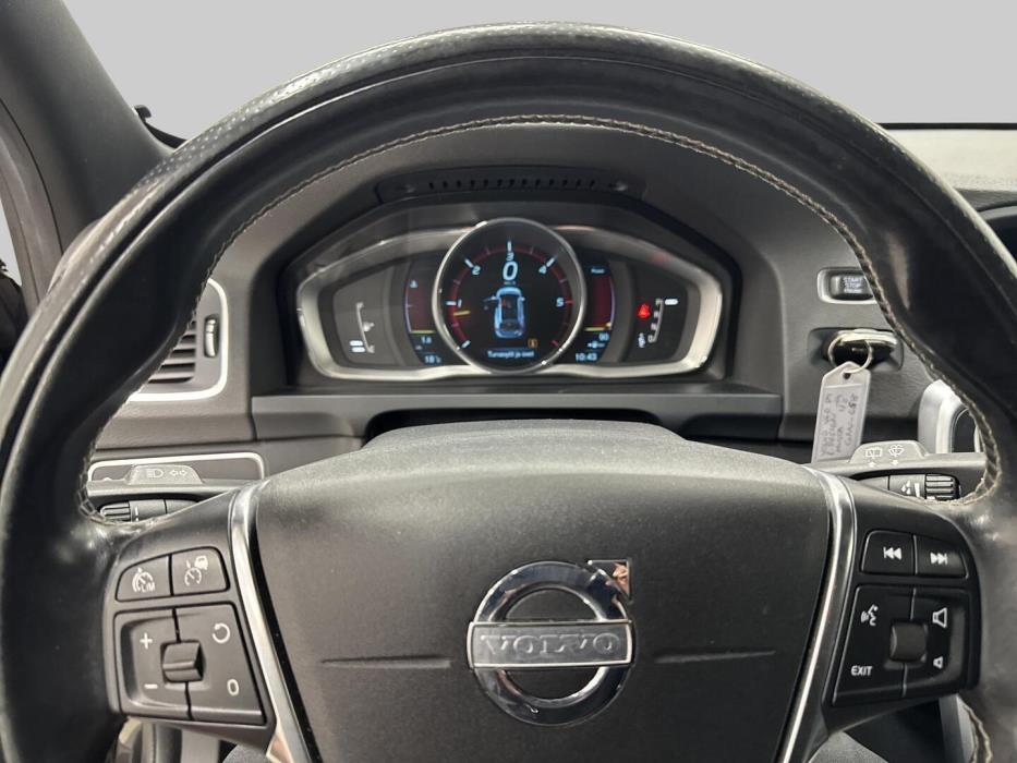 VOLVO V60 2014