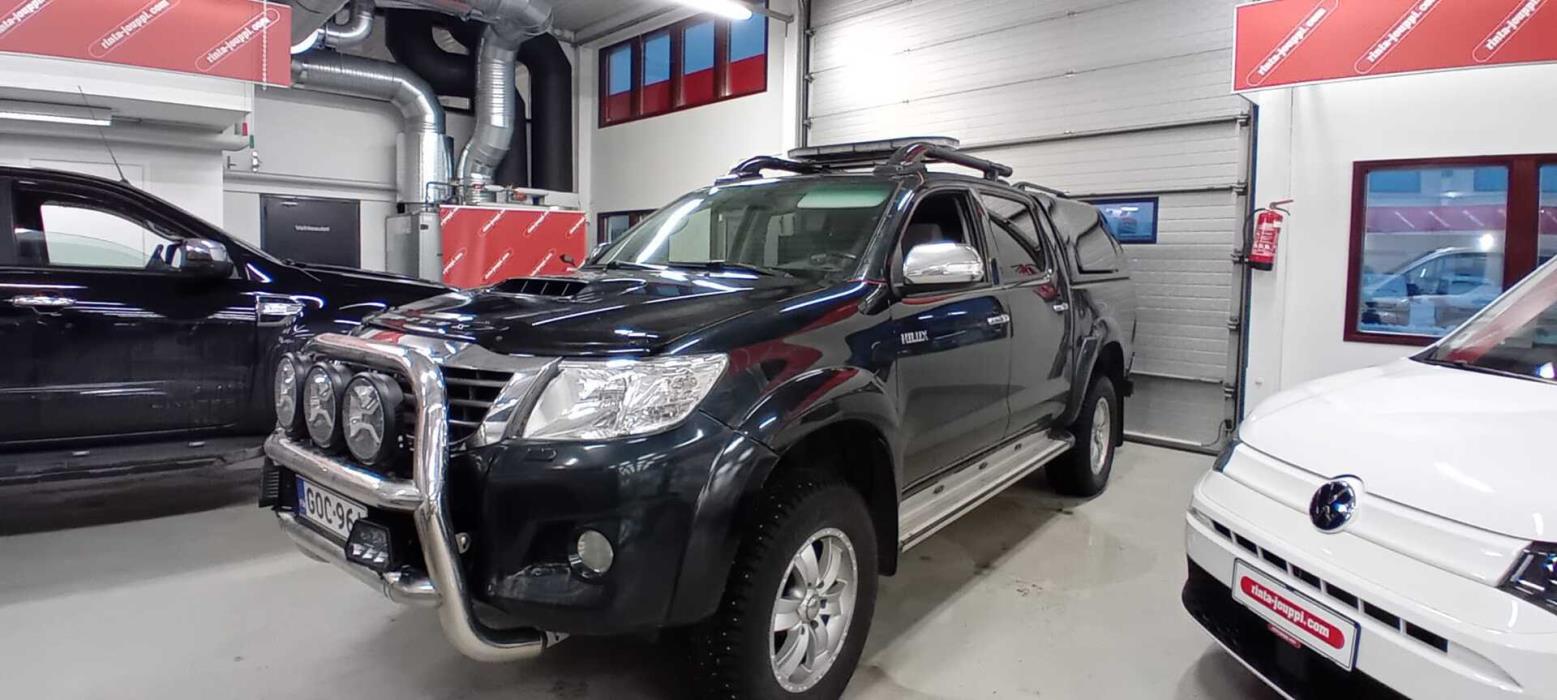 TOYOTA Hilux 2012