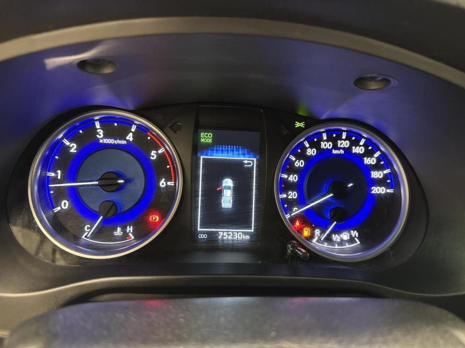 TOYOTA Hilux 2020