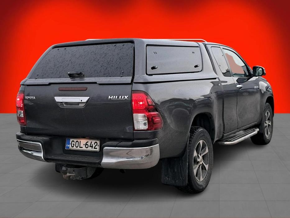 TOYOTA Hilux 2020
