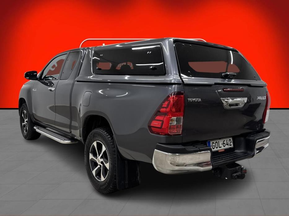 TOYOTA Hilux 2020