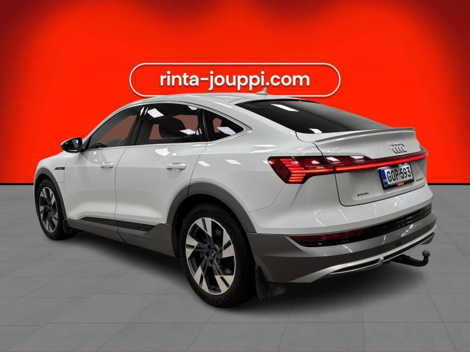 AUDI e-tron 2021