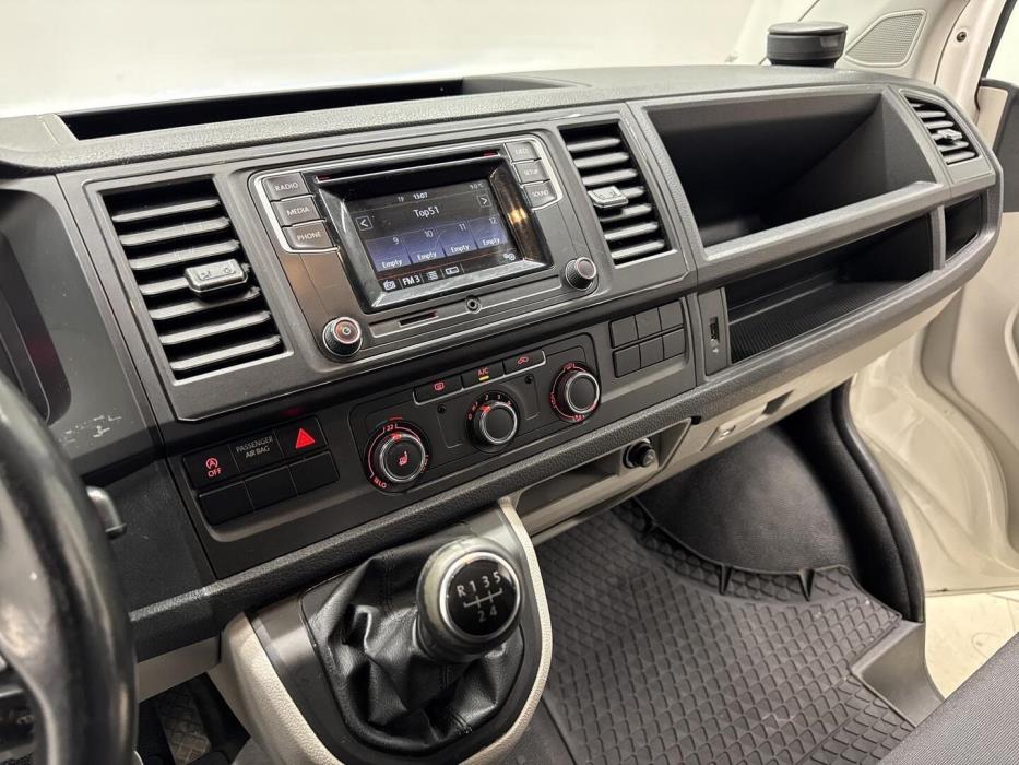 VOLKSWAGEN Transporter 2018