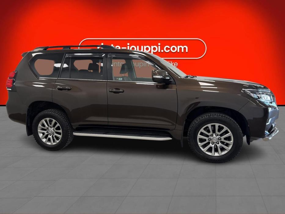 TOYOTA Land Cruiser 2018