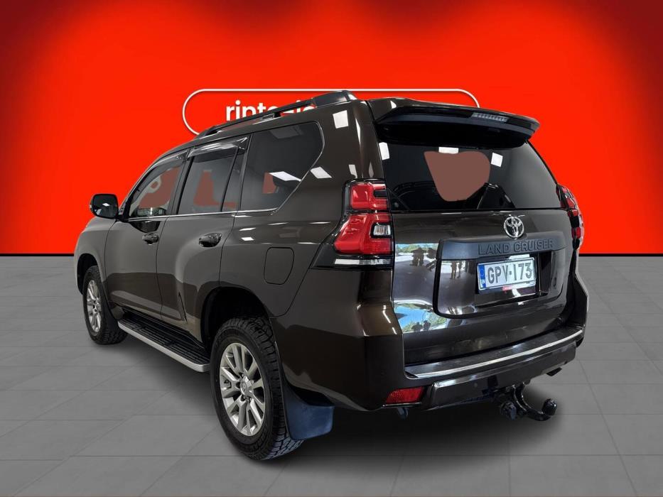 TOYOTA Land Cruiser 2018