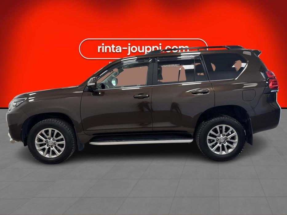 TOYOTA Land Cruiser 2018