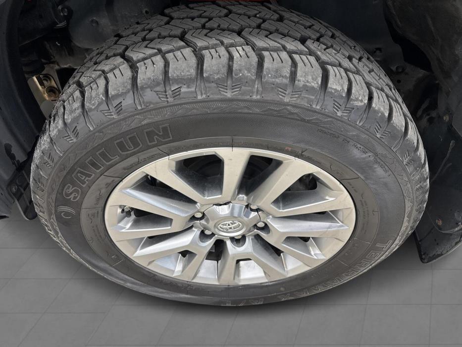 TOYOTA Land Cruiser 2018