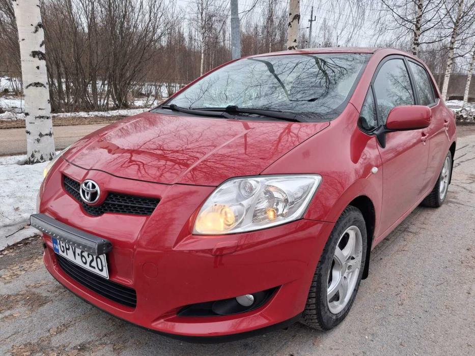 TOYOTA Auris 2009