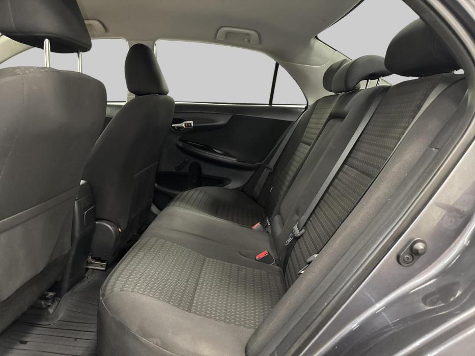 TOYOTA Corolla 2012