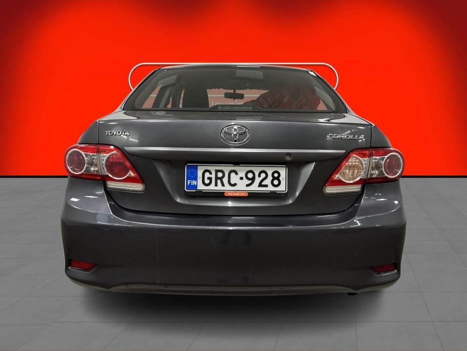 TOYOTA Corolla 2012