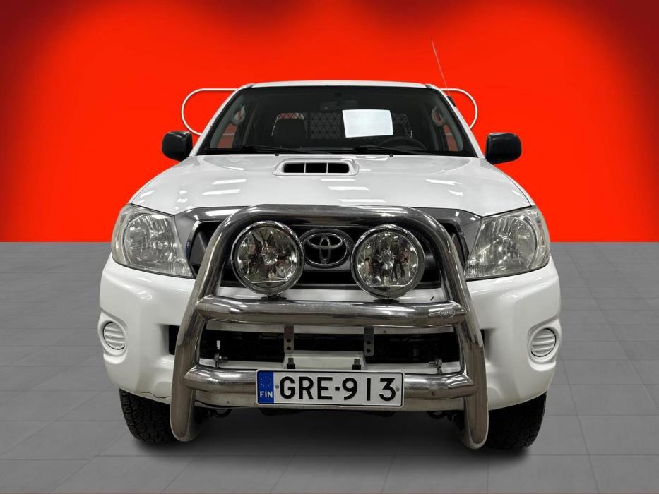 TOYOTA Hilux 2011