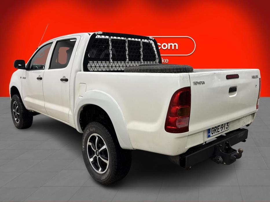 TOYOTA Hilux 2011