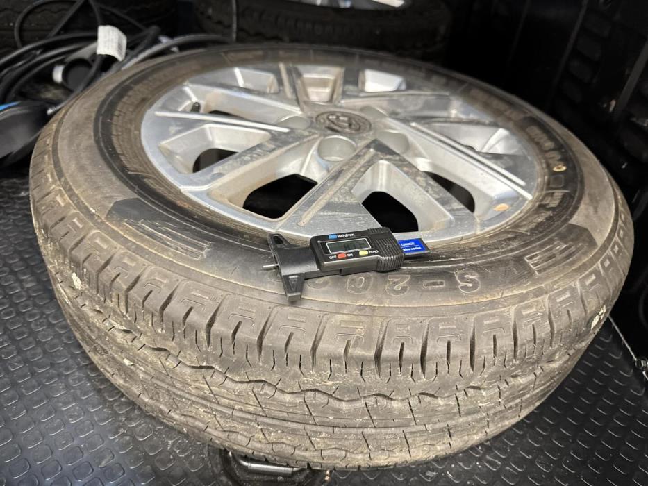 MAXUS E-DELIVER 3 2023