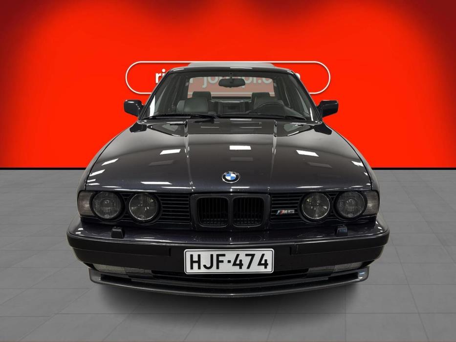 BMW M5 1991