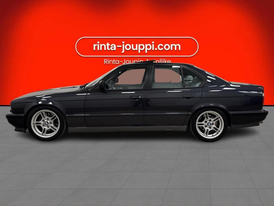 BMW M5 1991