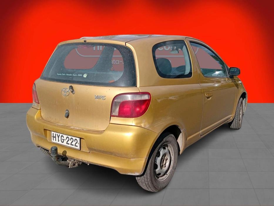 TOYOTA Yaris 2000