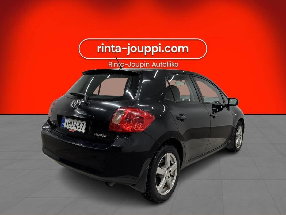 TOYOTA Auris 2009