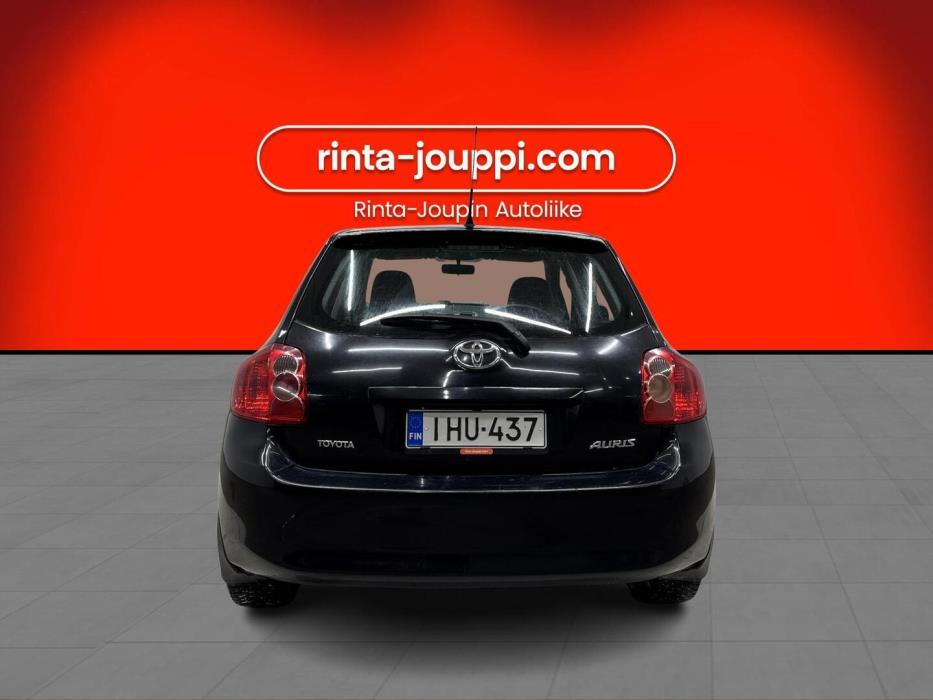 TOYOTA Auris 2009