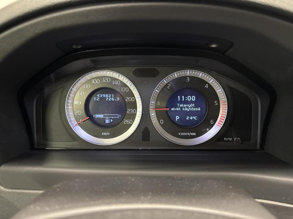 VOLVO XC70 2010