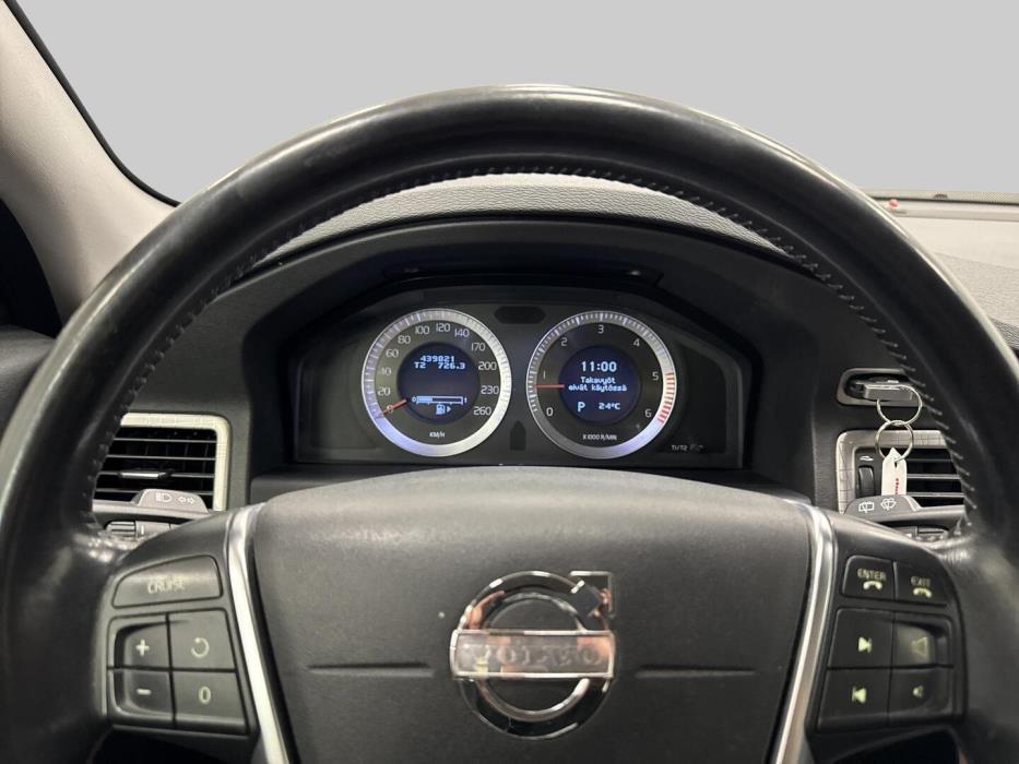 VOLVO XC70 2010