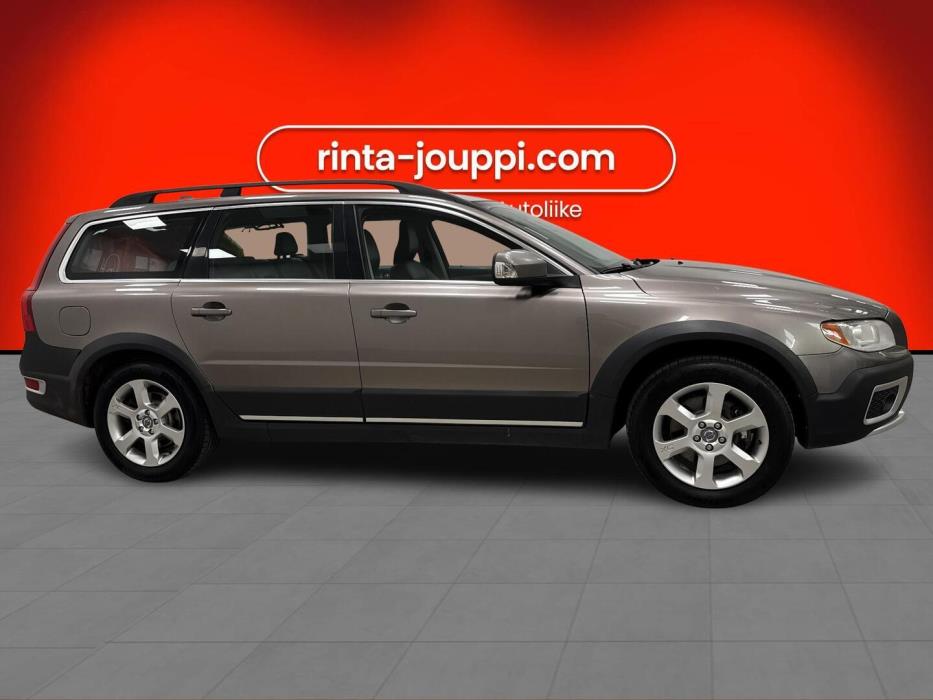 VOLVO XC70 2010
