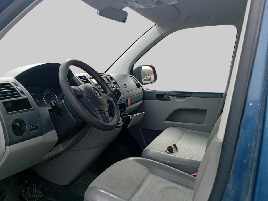 VOLKSWAGEN TRANSPORTER 2011
