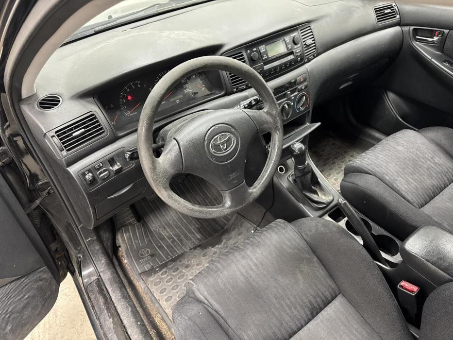 TOYOTA Corolla 2003