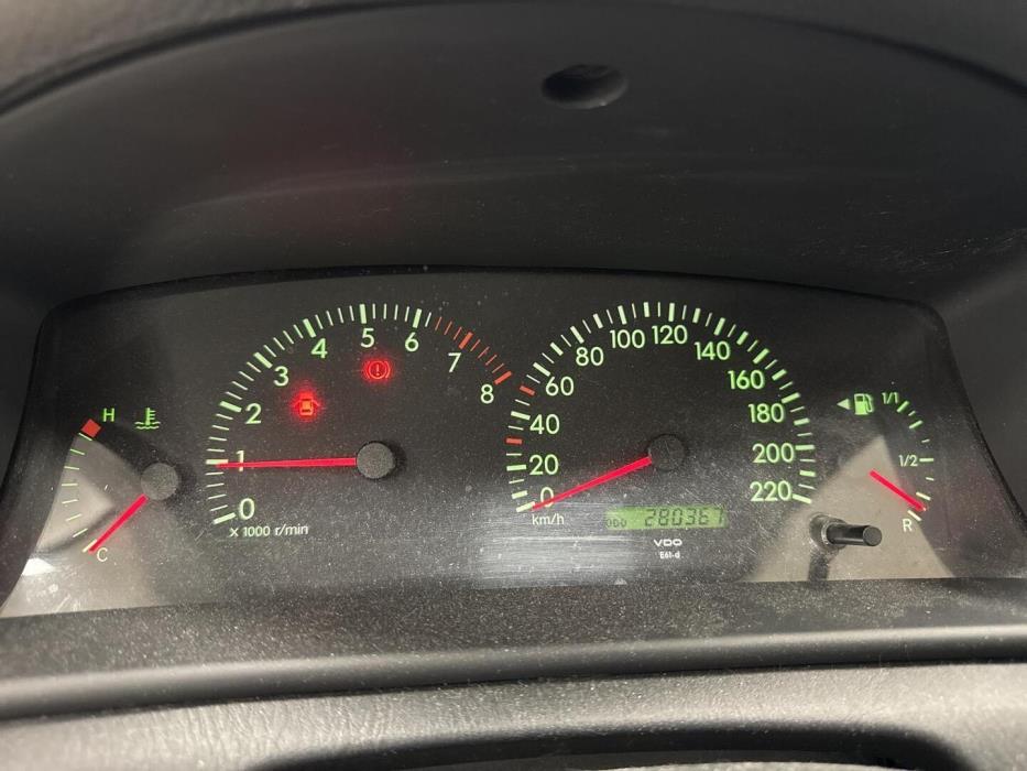 TOYOTA Corolla 2003