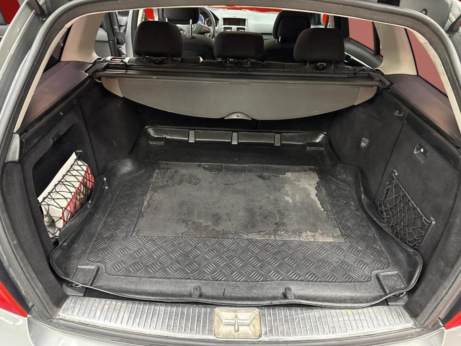 MERCEDES-BENZ C 2009