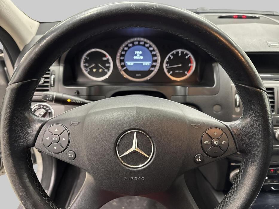 MERCEDES-BENZ C 2009