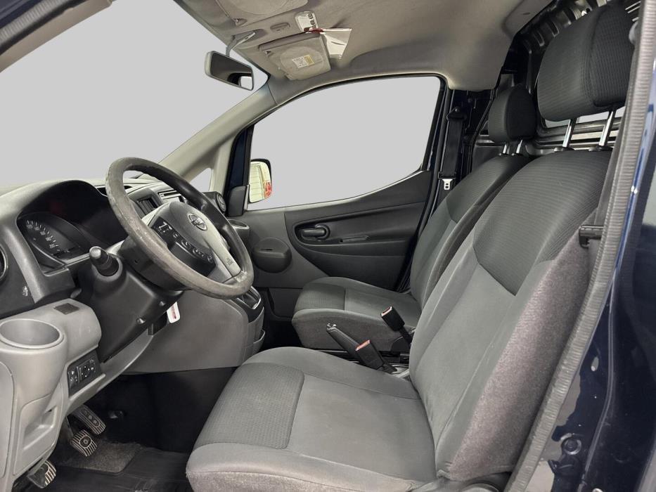 NISSAN NV200 2015
