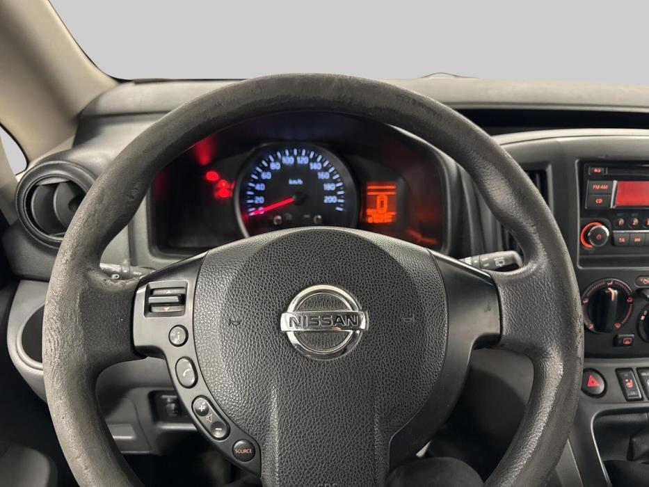 NISSAN NV200 2015