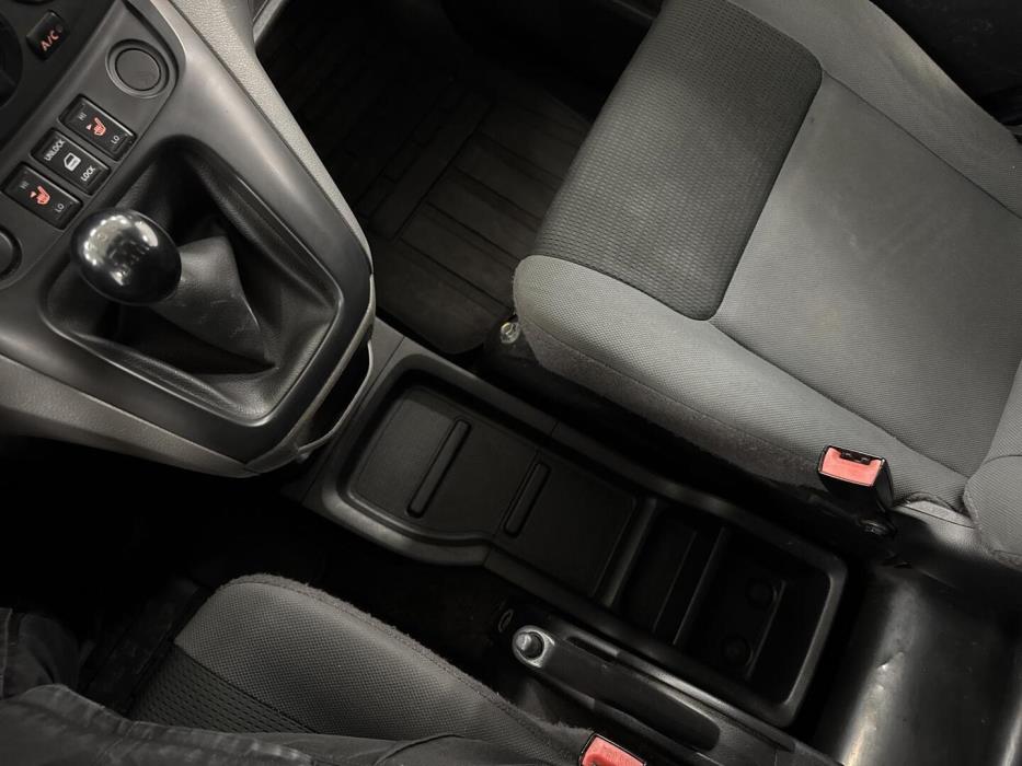 NISSAN NV200 2015