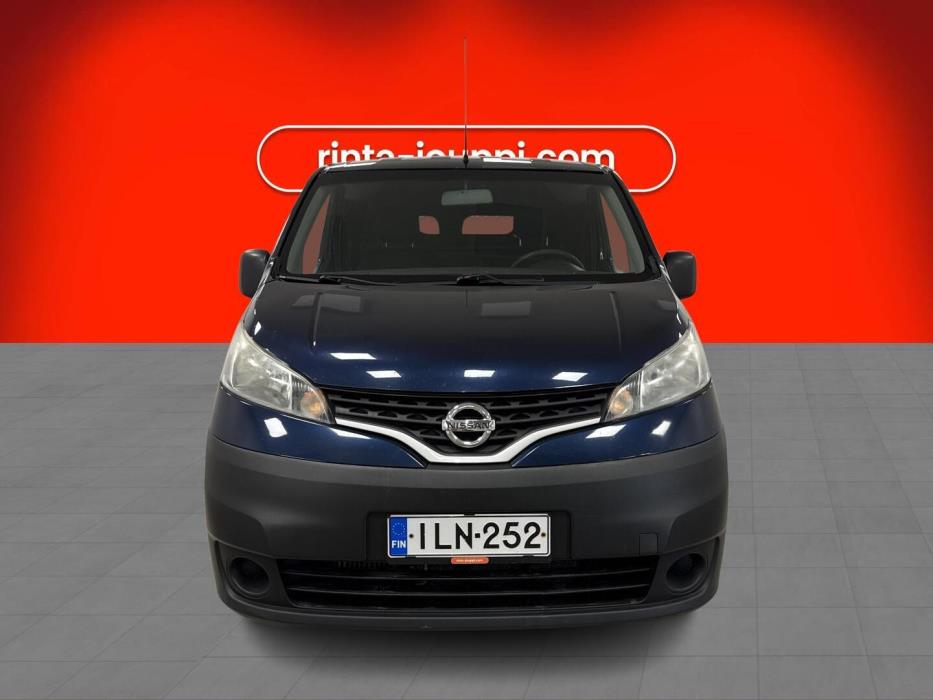 NISSAN NV200 2015