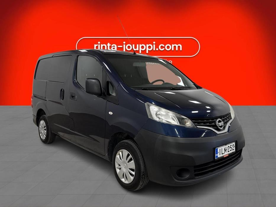 NISSAN NV200 2015