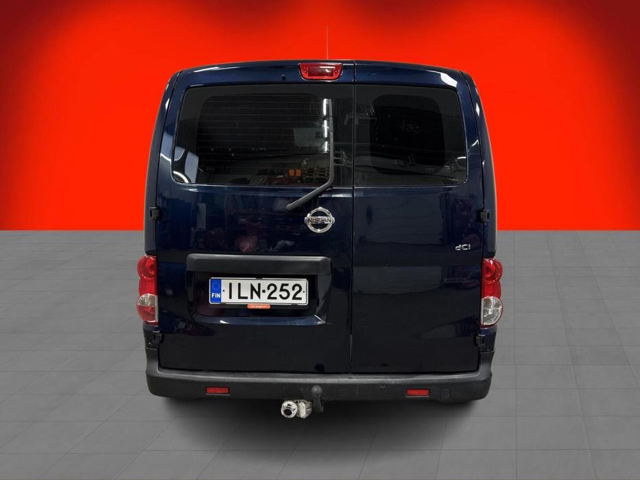 NISSAN NV200 2015
