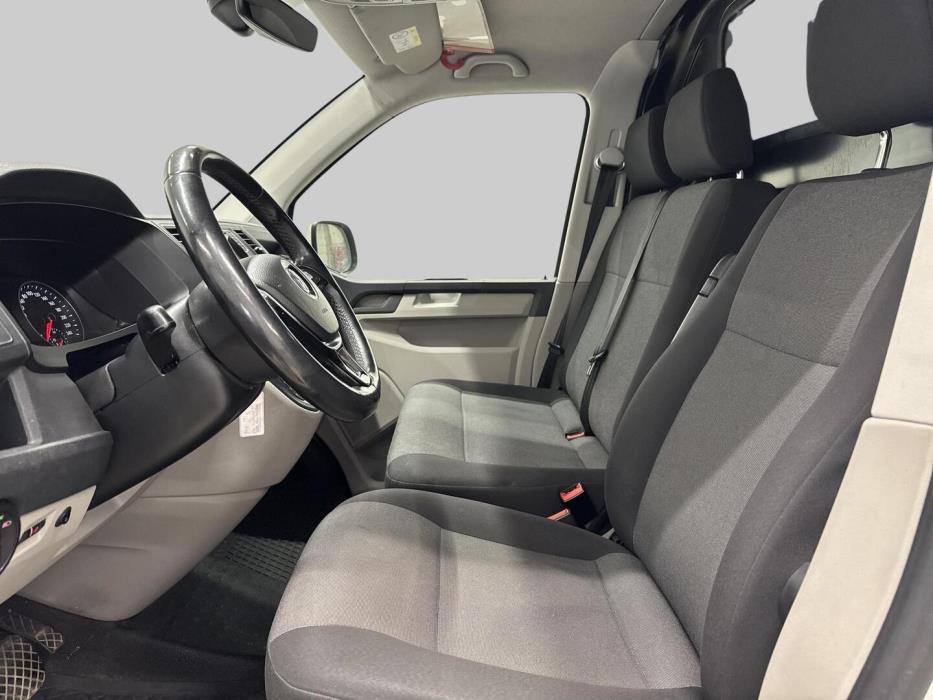 VOLKSWAGEN Transporter 2018
