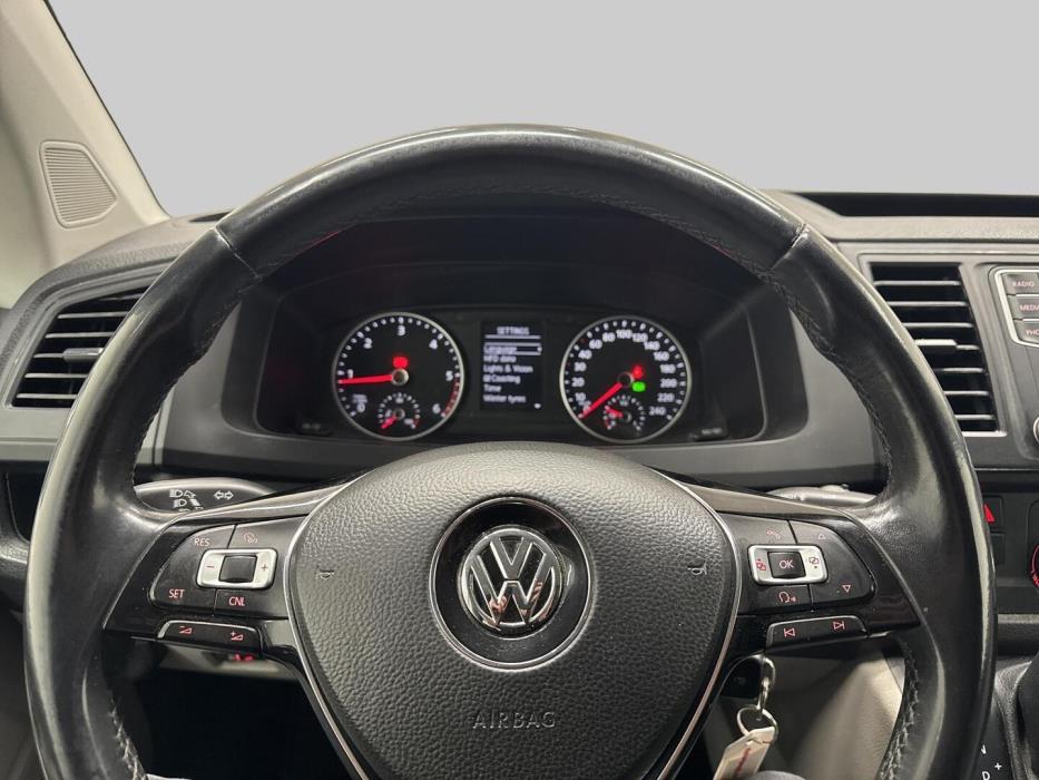 VOLKSWAGEN Transporter 2018
