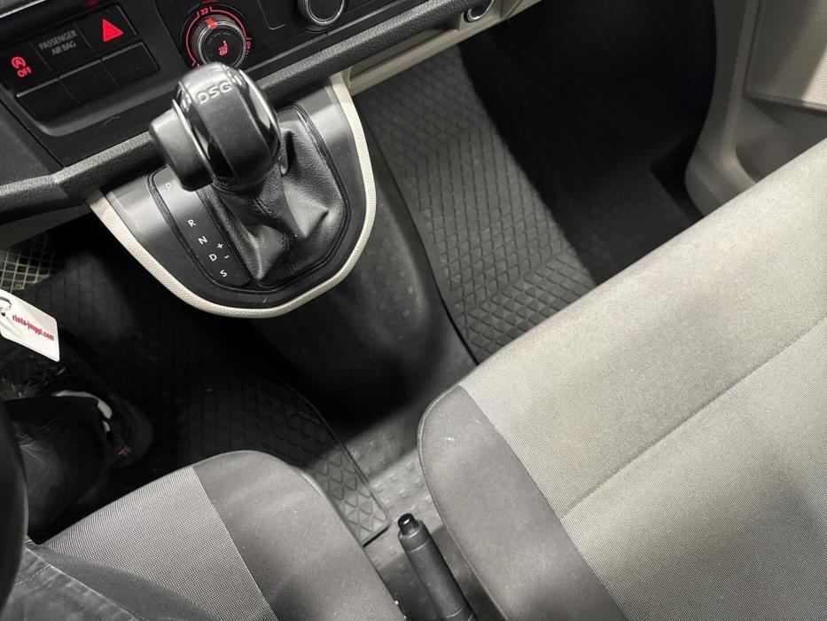 VOLKSWAGEN Transporter 2018