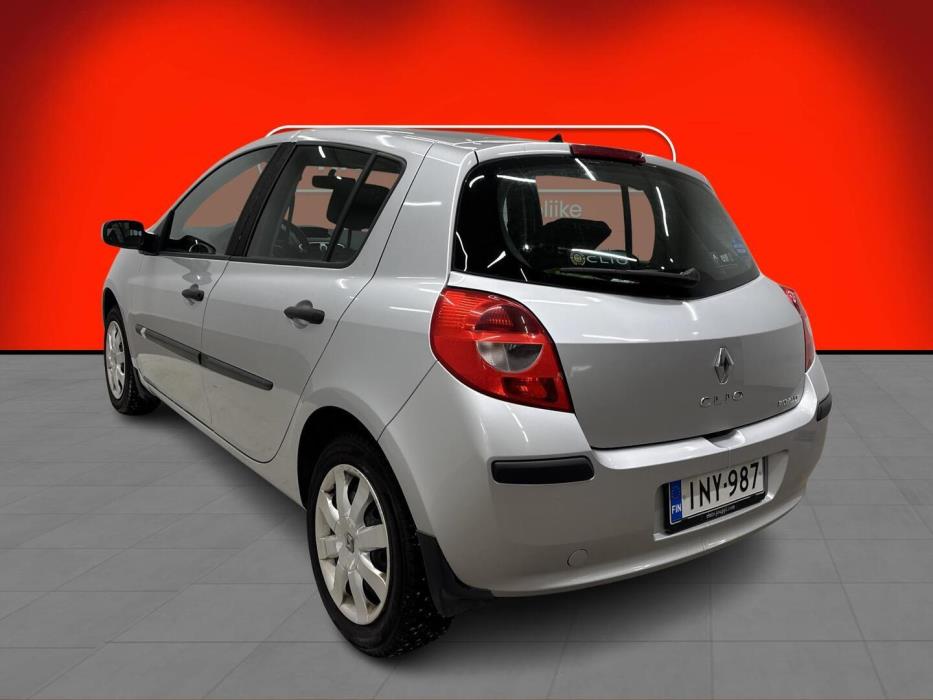 RENAULT Clio 2006