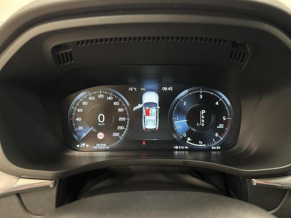 VOLVO XC60 2018